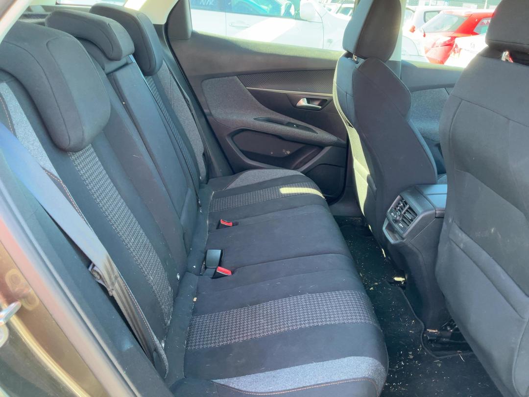 Photo '11' of Peugeot 3008 Active