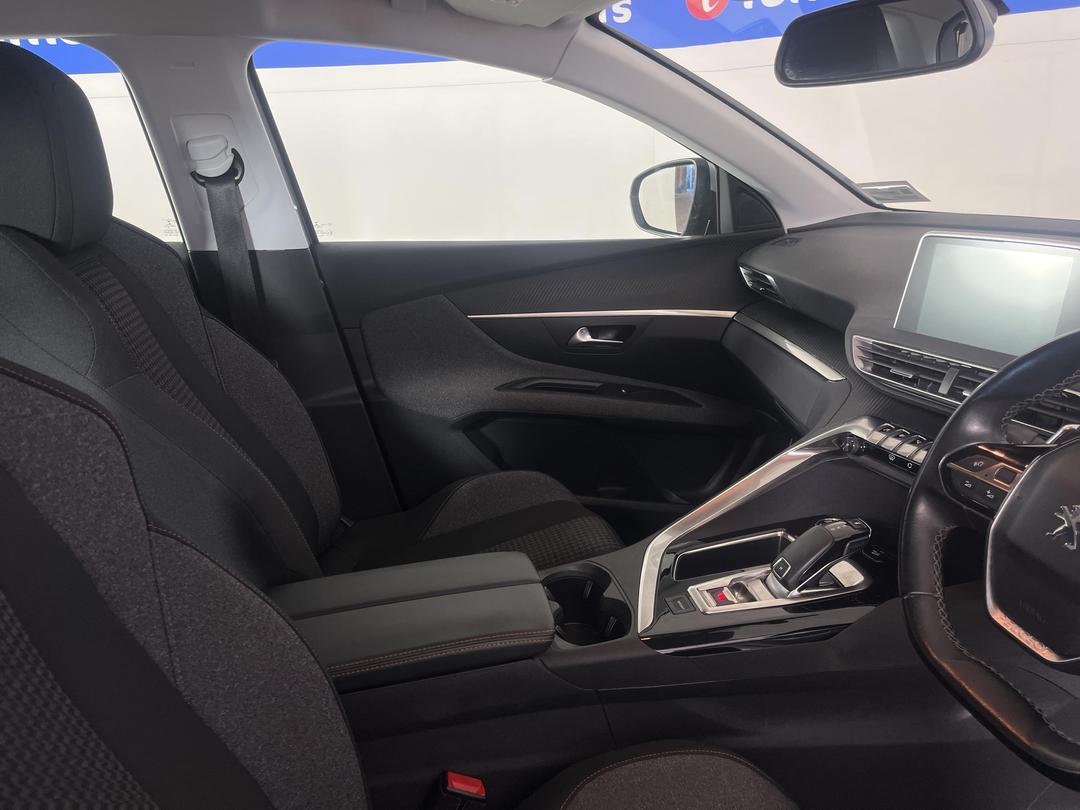 Photo '16' of Peugeot 3008