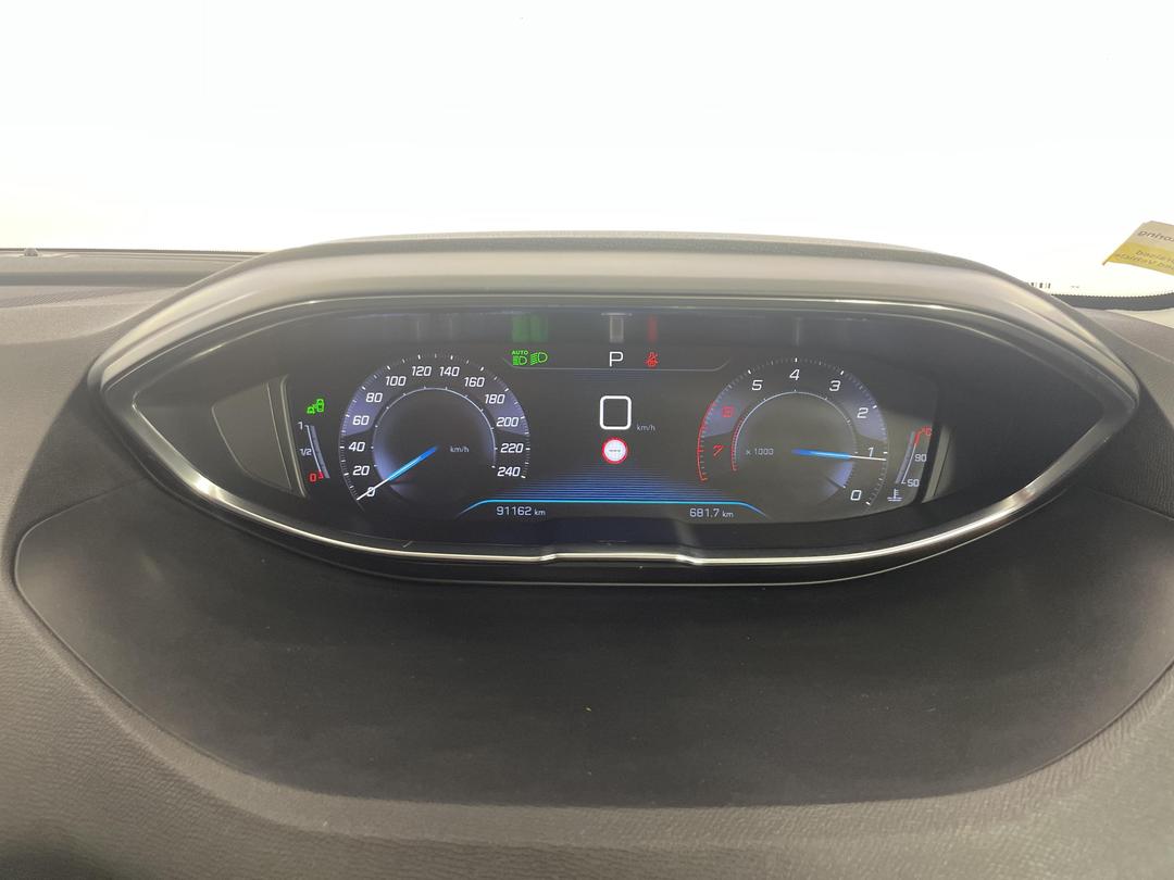 Photo '21' of Peugeot 5008