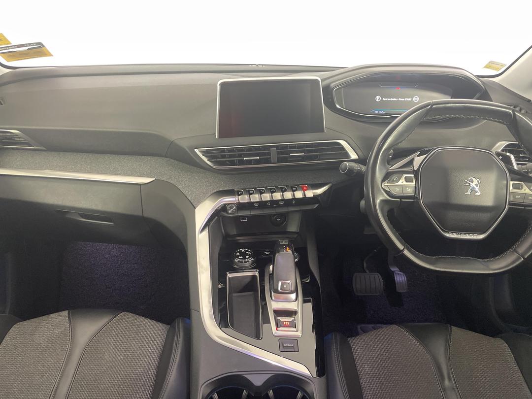 Photo '17' of Peugeot 5008