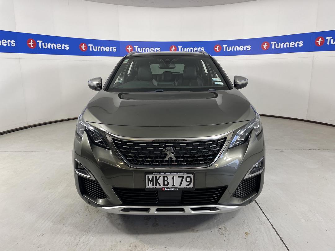 Photo '2' of Peugeot 5008