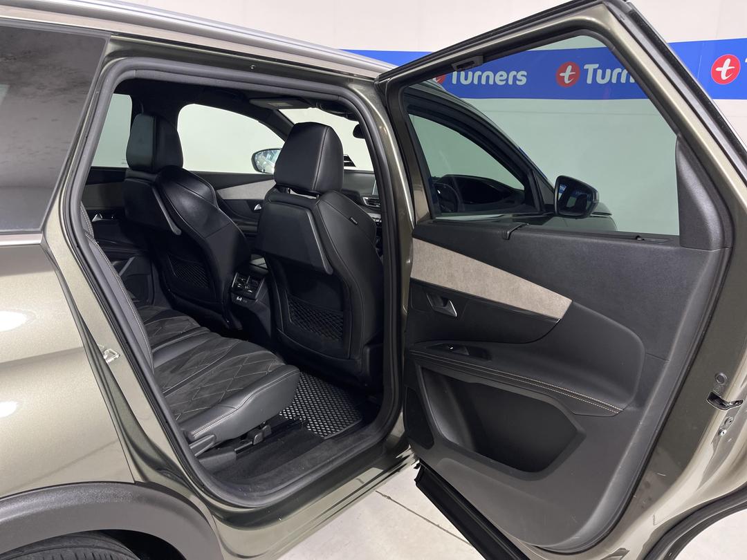 Photo '19' of Peugeot 5008