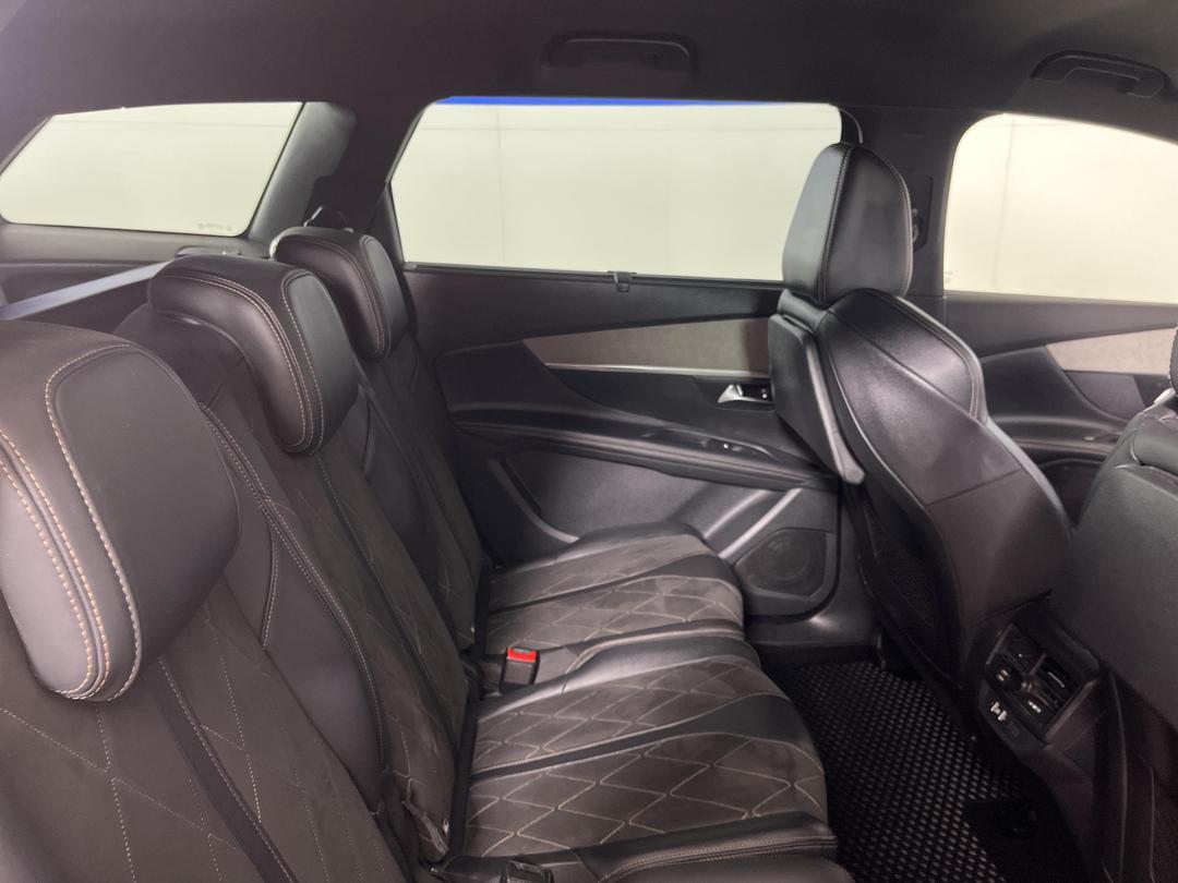 Photo '20' of Peugeot 5008