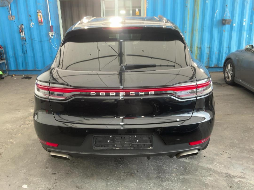 Photo '9' of Porsche Macan