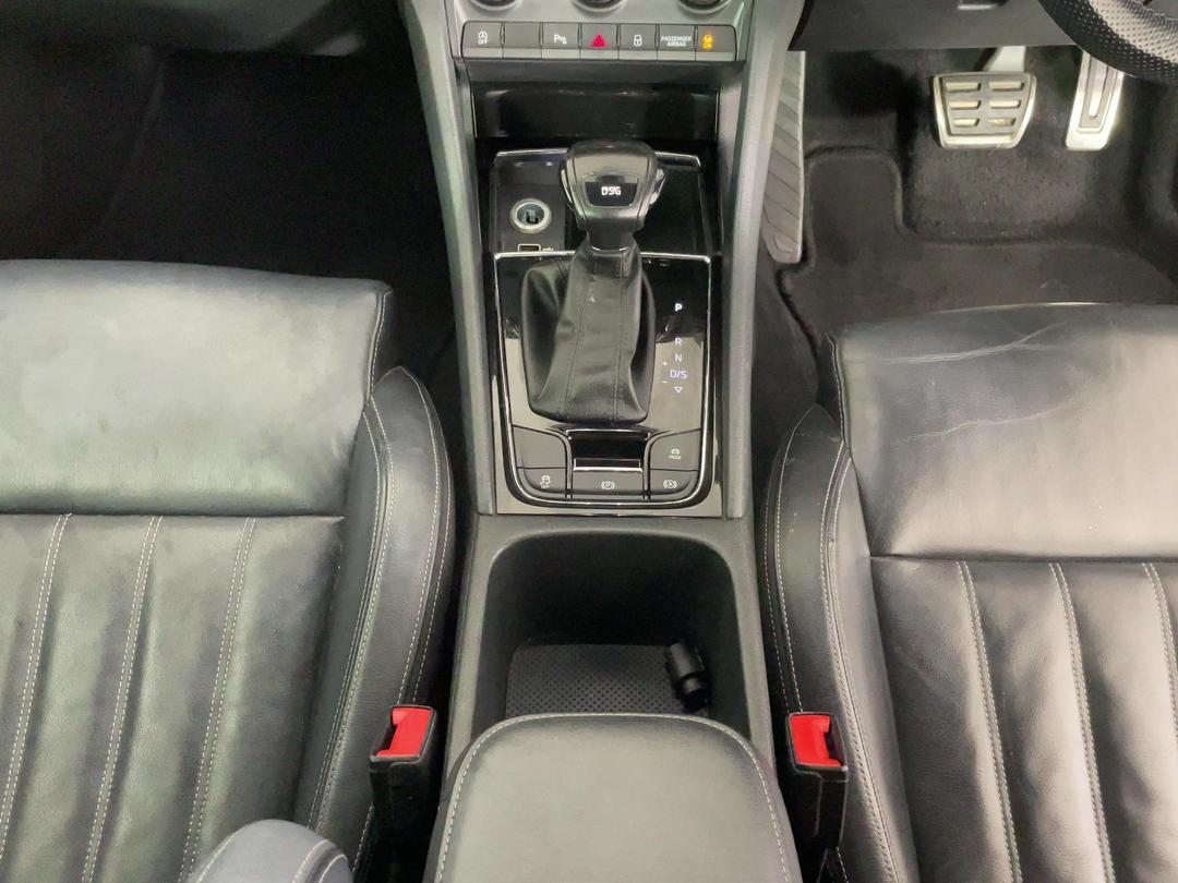 Photo '18' of Skoda Karoq