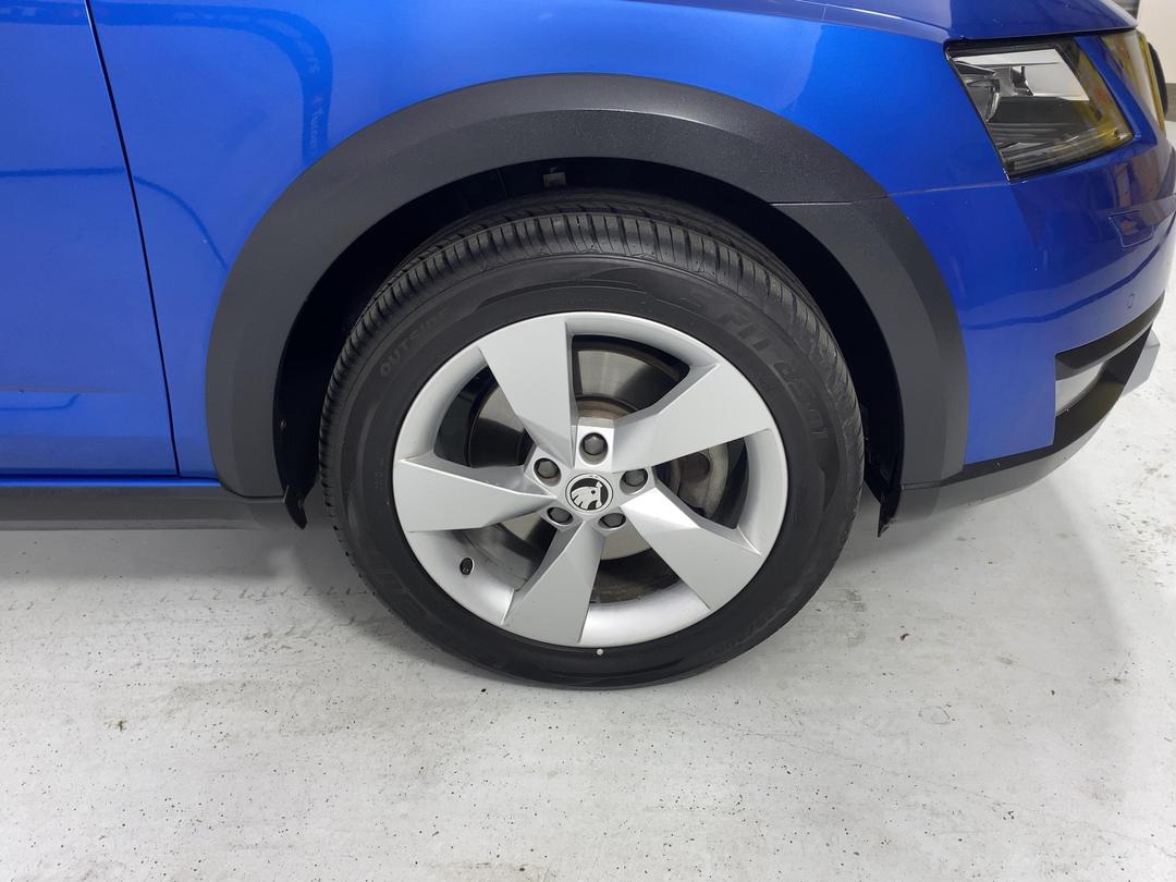 Photo '9' of Skoda Octavia
