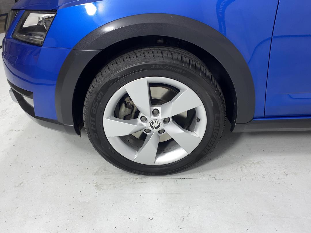 Photo '10' of Skoda Octavia
