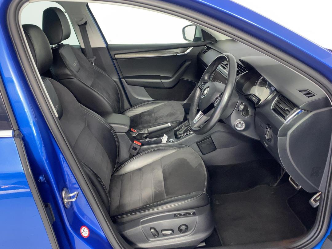 Photo '16' of Skoda Octavia