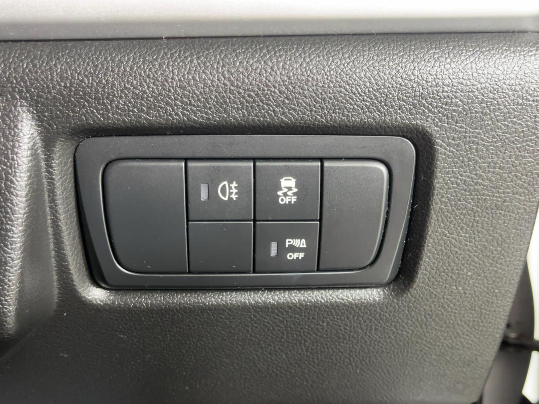 Photo '23' of Ssangyong Korando Sports Auto 2WD Photo '23' of Ssangyong Korando Sports Auto 2WD