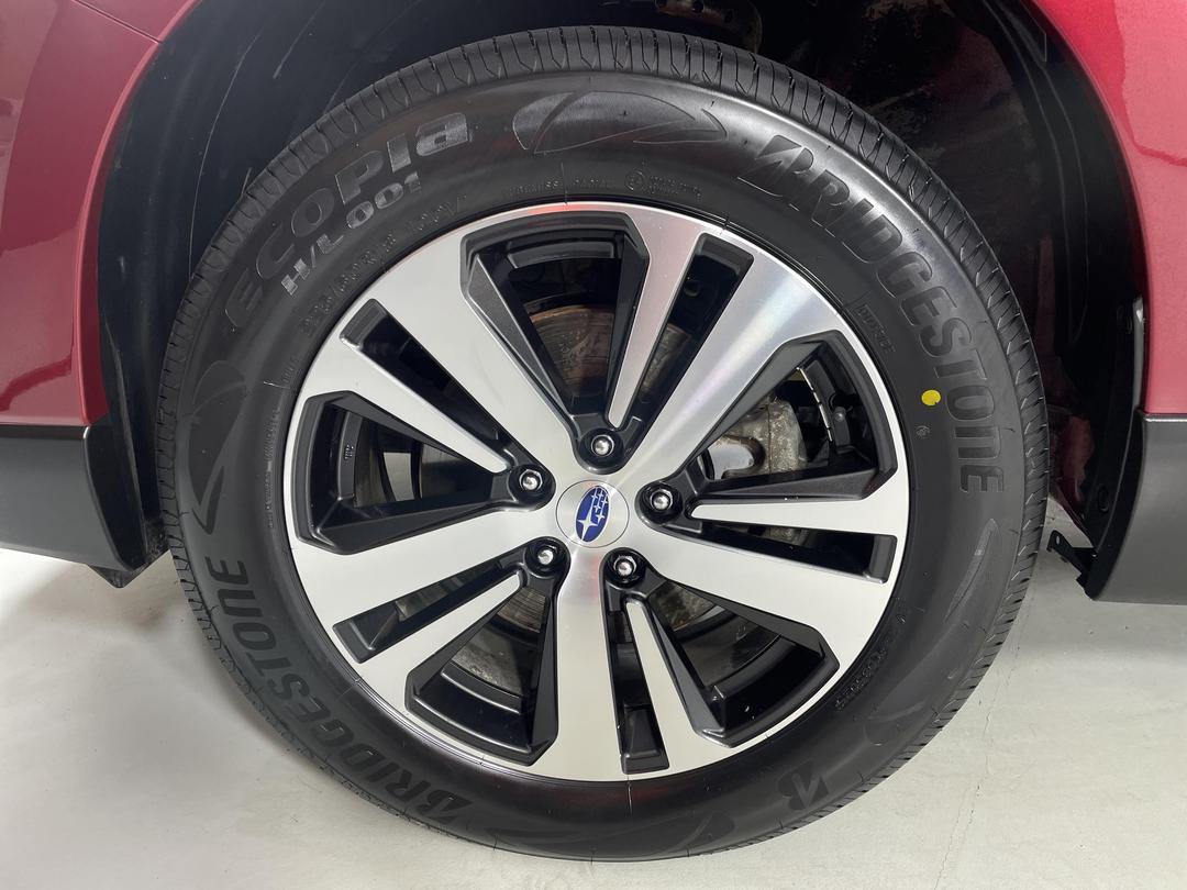 Photo '10' of Subaru Outback