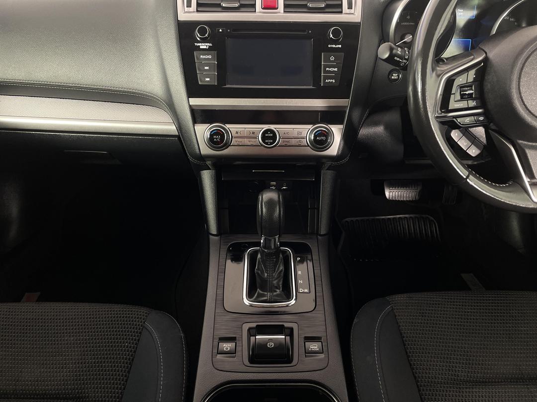 Photo '18' of Subaru Outback