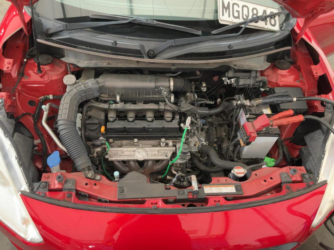 Photo '14' of Suzuki Swift GL Plus