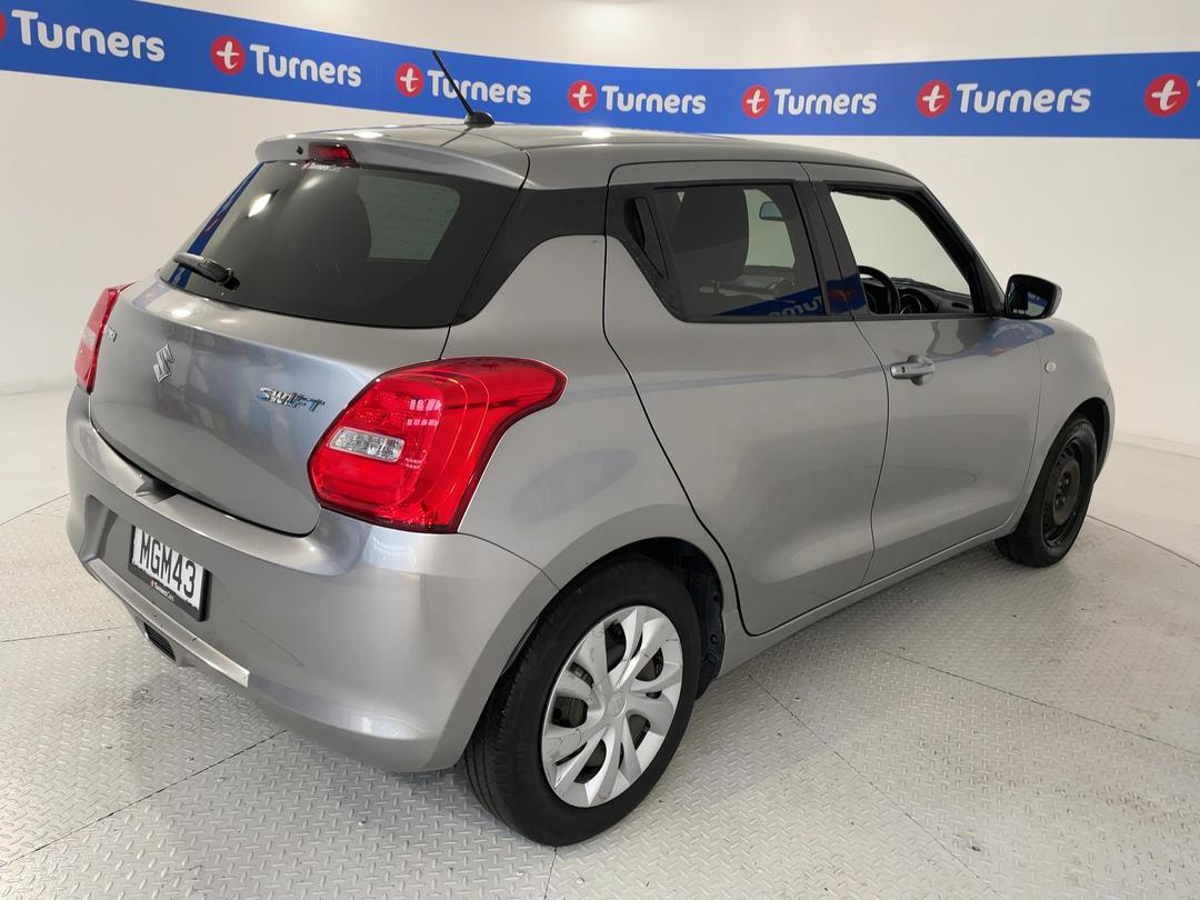 Photo '7' of Suzuki Swift