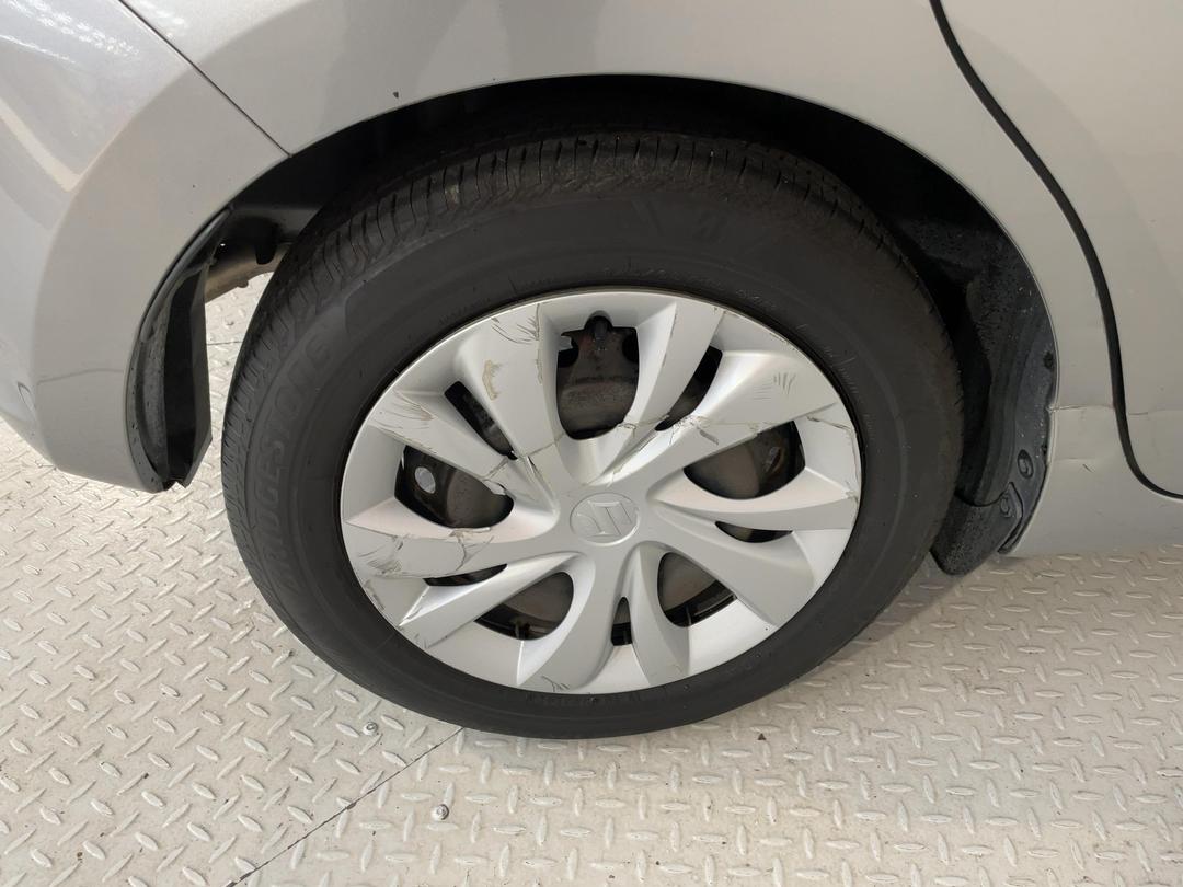 Photo '12' of Suzuki Swift
