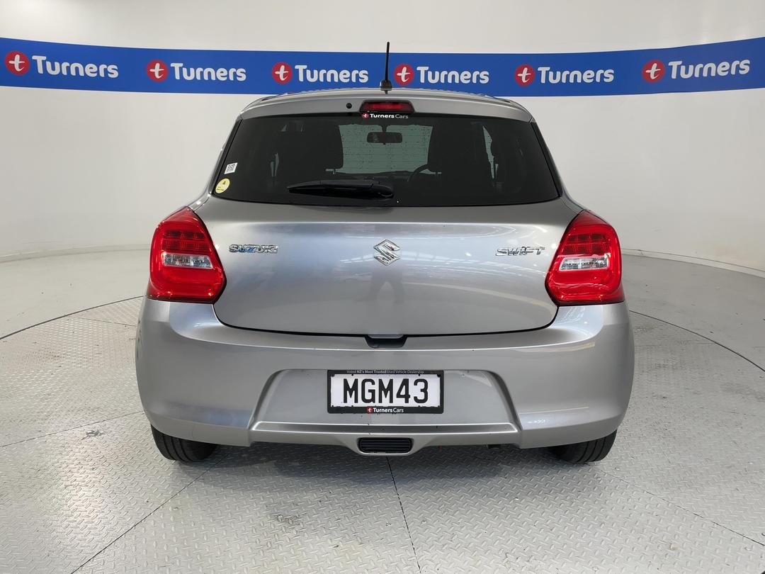 Photo '6' of Suzuki Swift