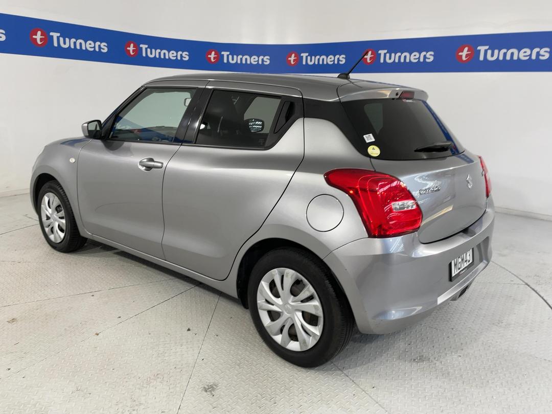 Photo '5' of Suzuki Swift
