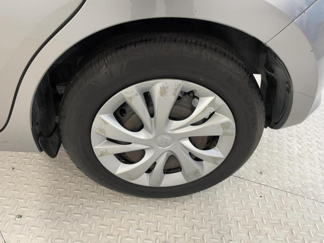 Photo '11' of Suzuki Swift