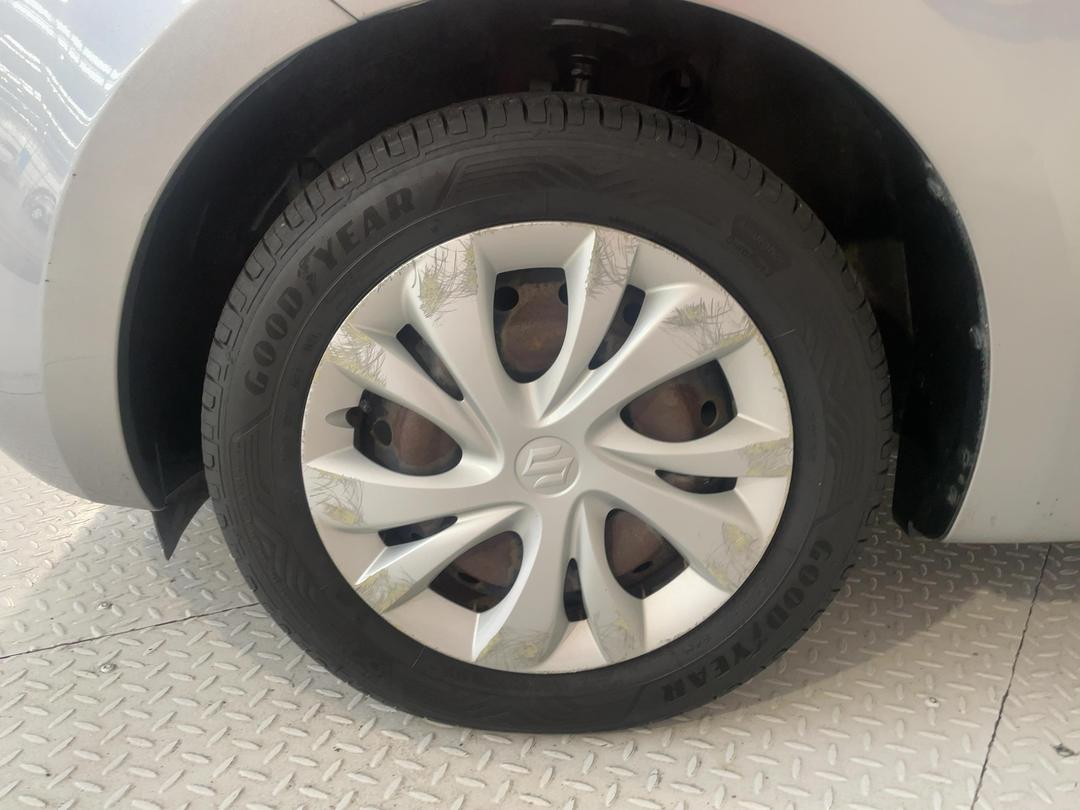 Photo '10' of Suzuki Swift