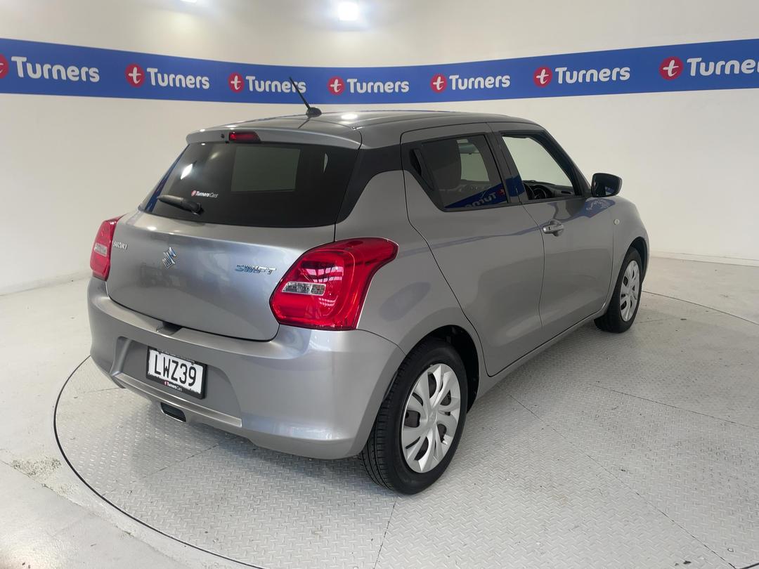 Photo '7' of Suzuki Swift