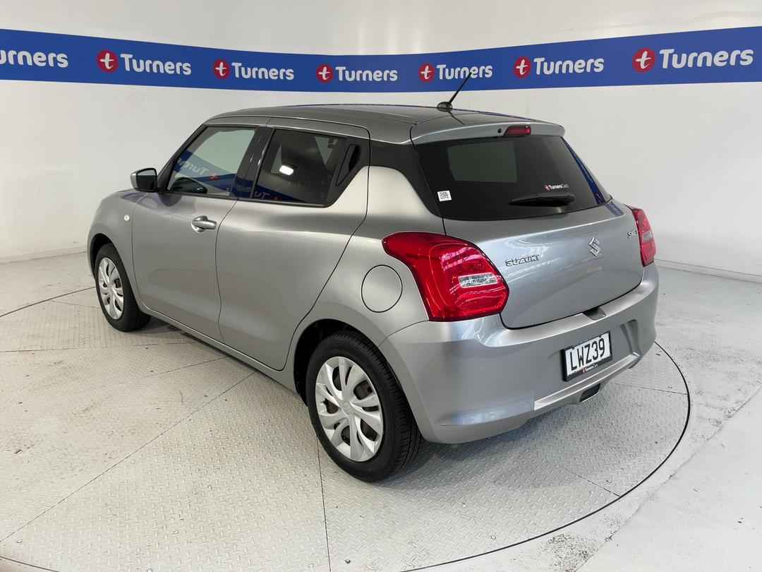 Photo '5' of Suzuki Swift