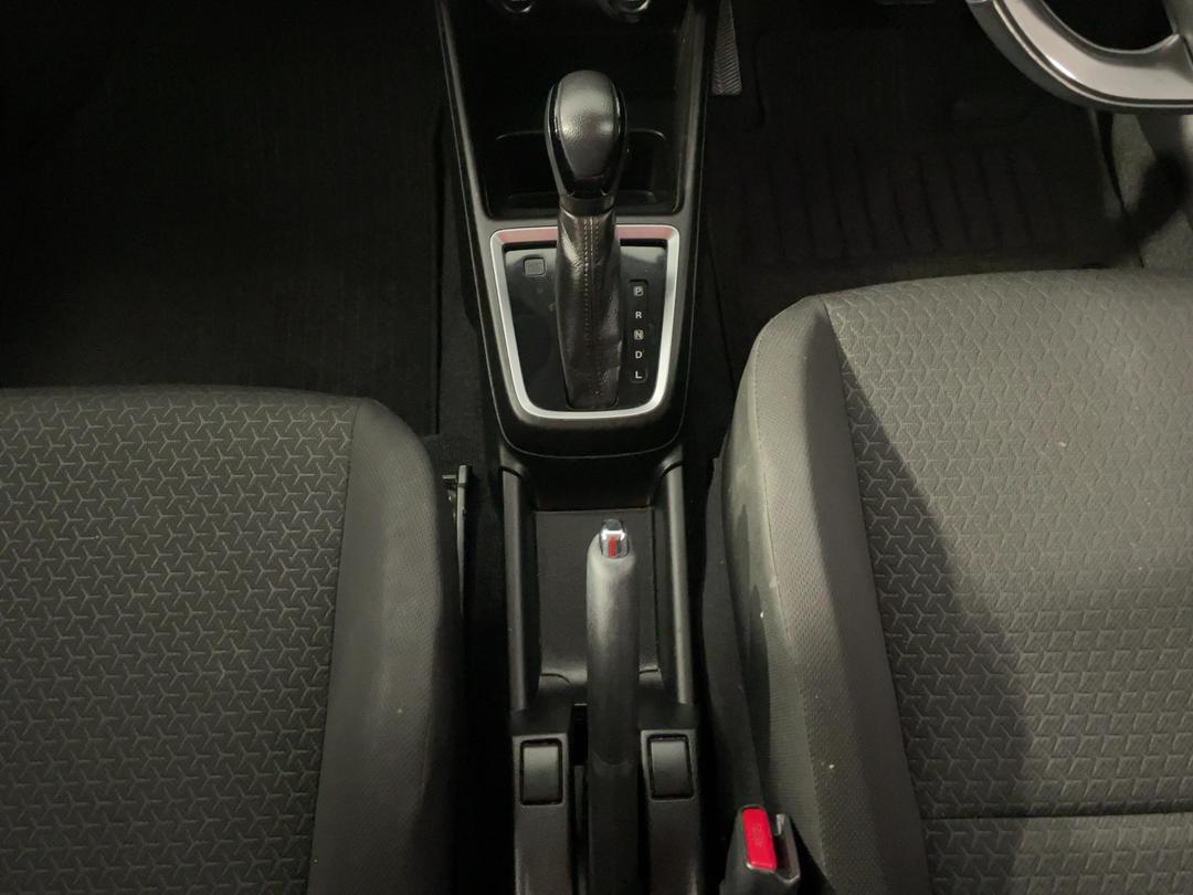 Photo '23' of Suzuki Swift