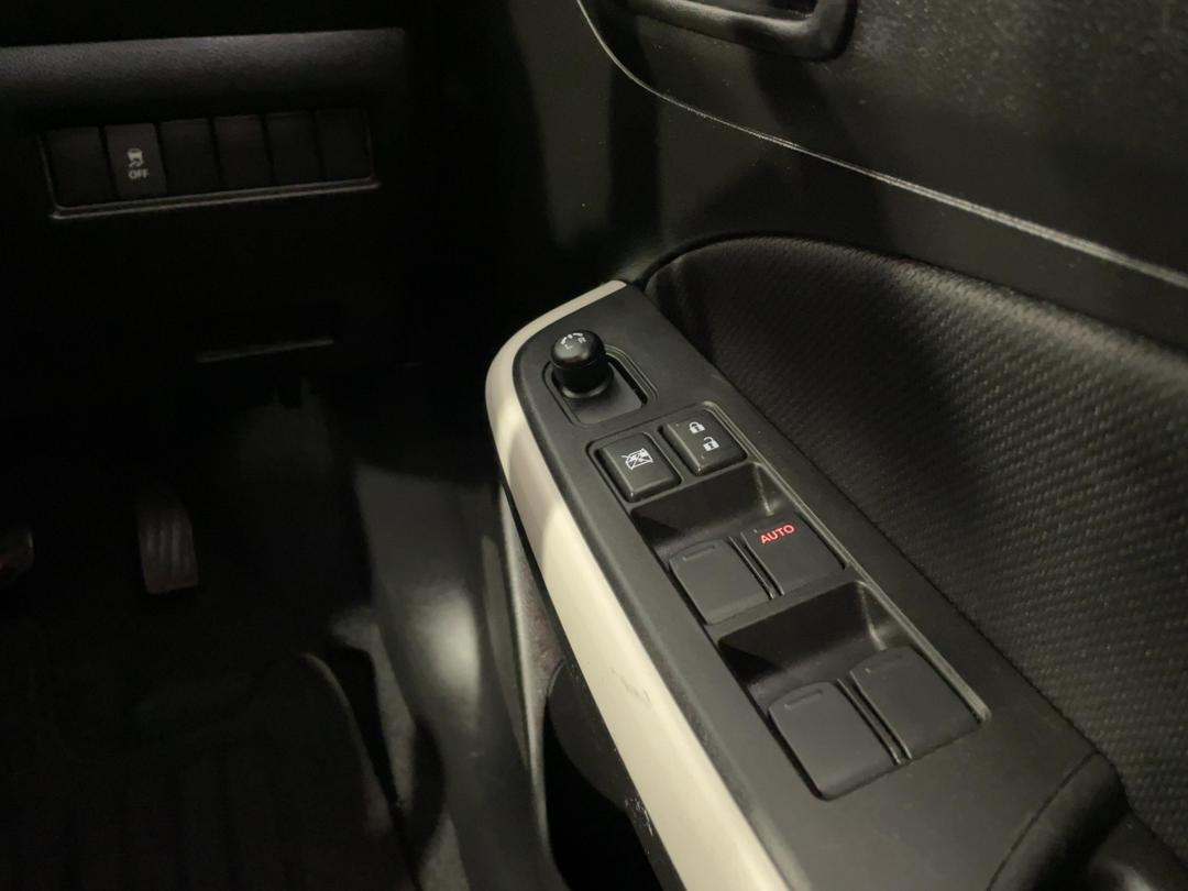 Photo '26' of Suzuki Swift
