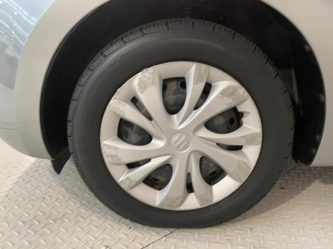 Photo '10' of Suzuki Swift