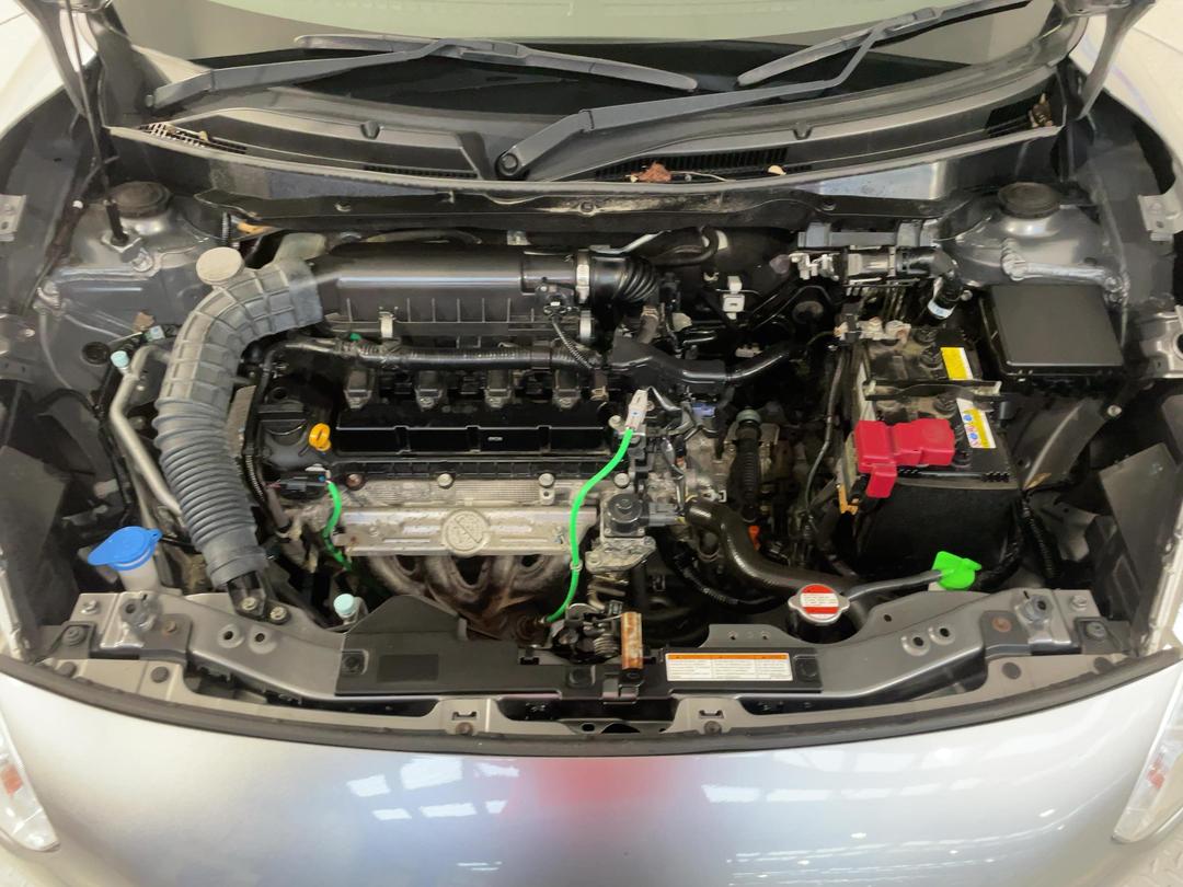 Photo '13' of Suzuki Swift