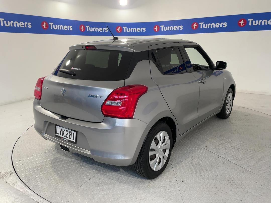 Photo '7' of Suzuki Swift