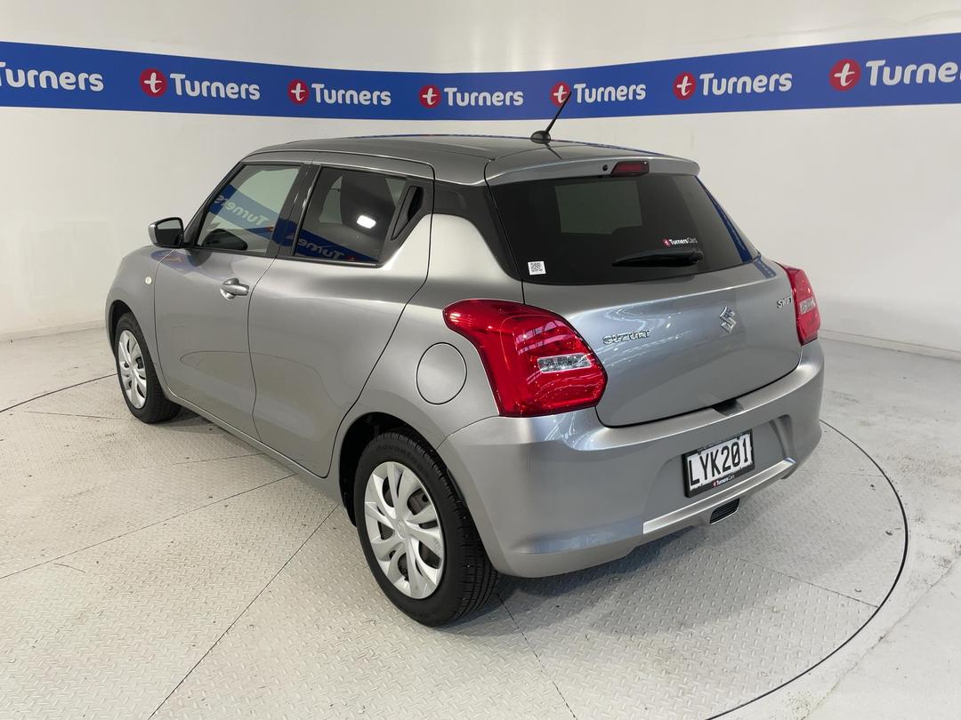 Photo '5' of Suzuki Swift