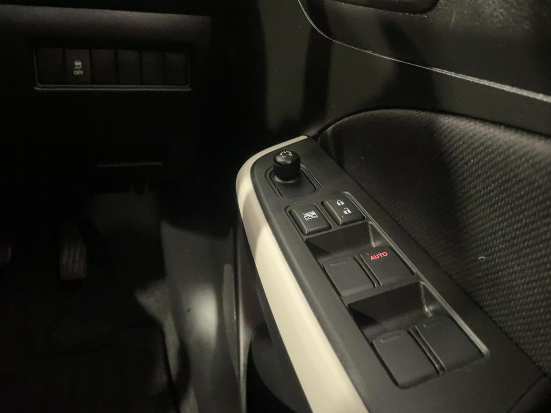 Photo '26' of Suzuki Swift