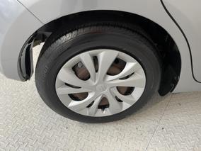 Photo '12' of Suzuki Swift