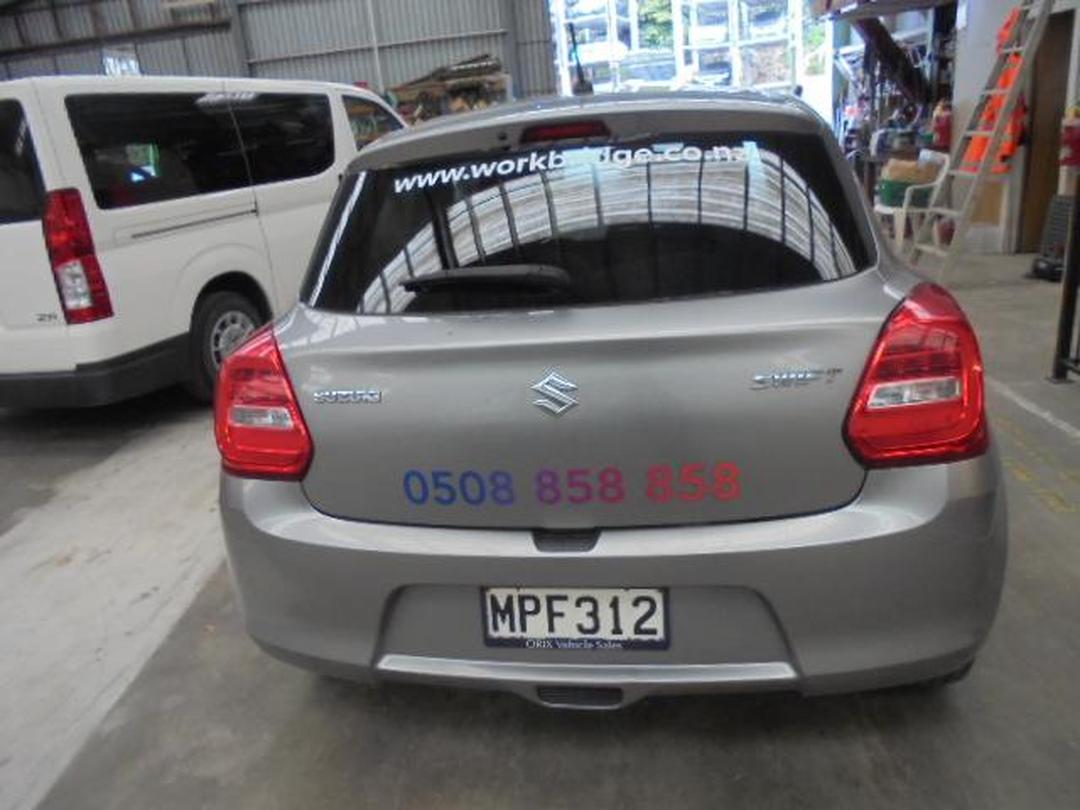 Photo '3' of Suzuki Swift GLC