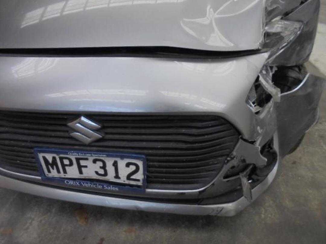 Photo '13' of Suzuki Swift GLC