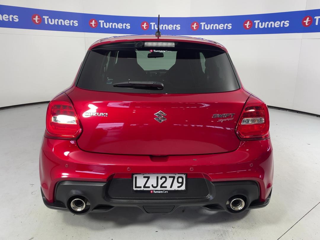 Photo '6' of Suzuki Swift