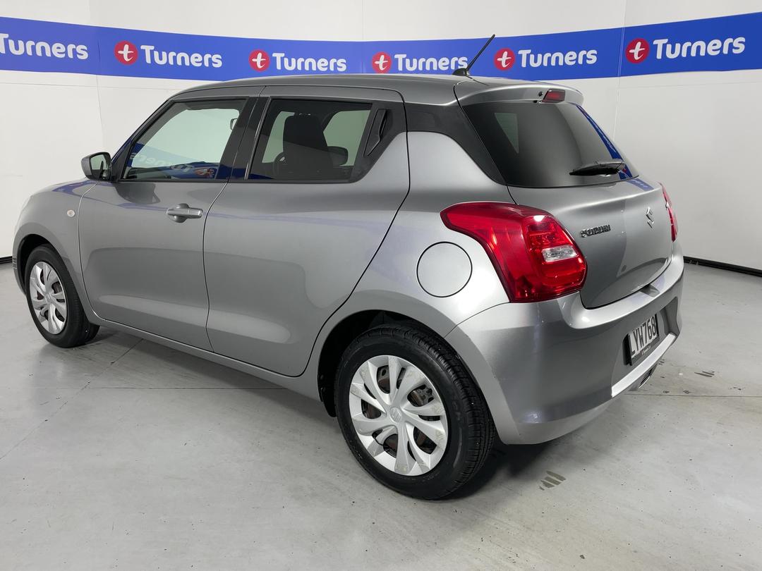 Photo '5' of Suzuki Swift