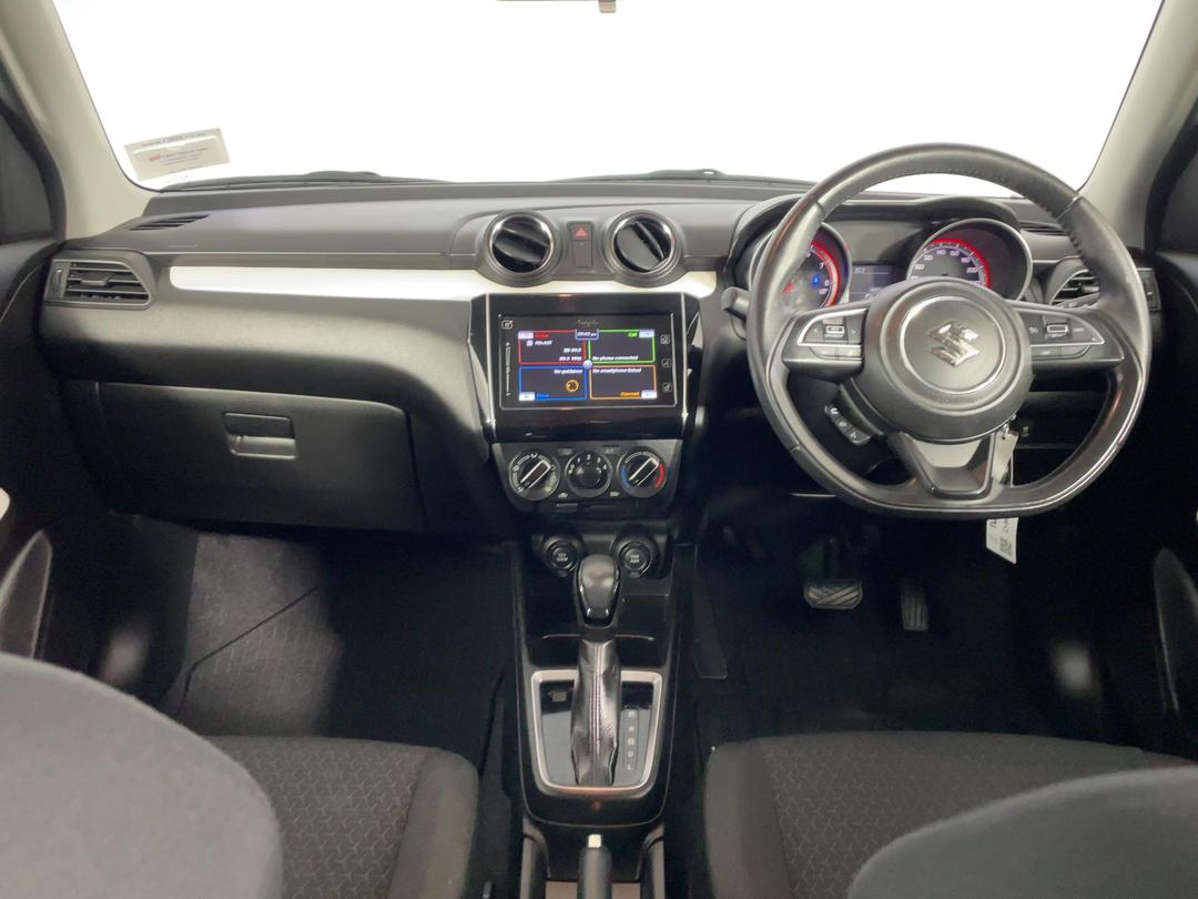 Photo '17' of Suzuki Swift