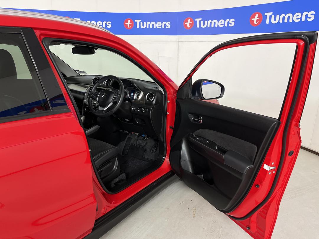 Photo '15' of Suzuki Vitara