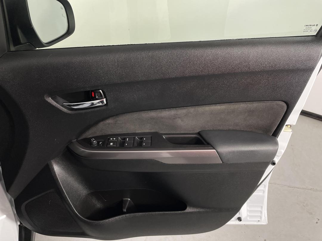 Photo '15' of Suzuki Vitara