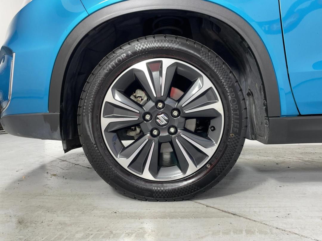 Photo '10' of Suzuki Vitara