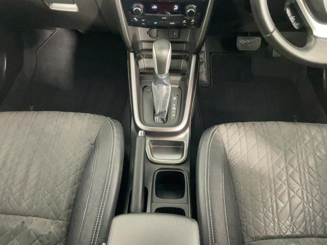 Photo '18' of Suzuki Vitara