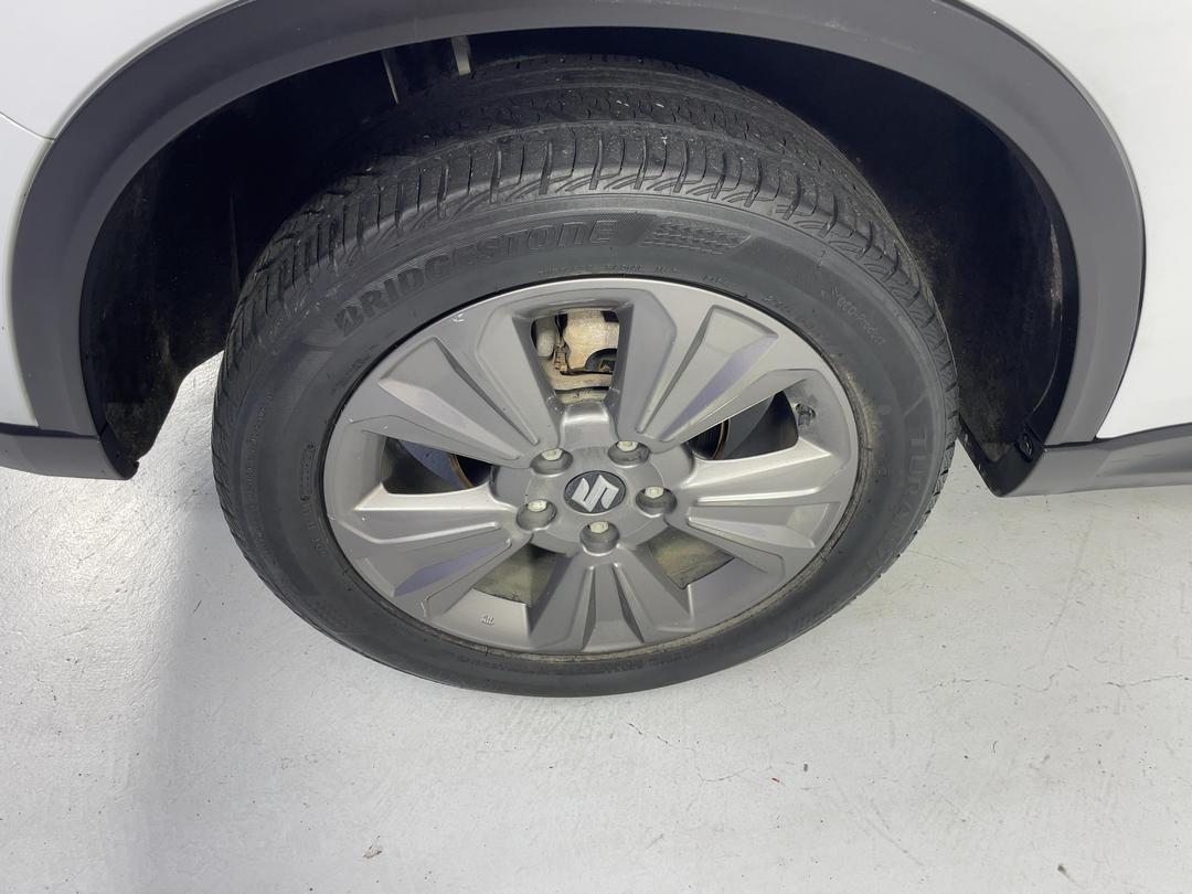 Photo '12' of Suzuki Vitara