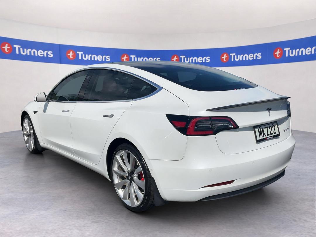 Photo '5' of Tesla Model 3