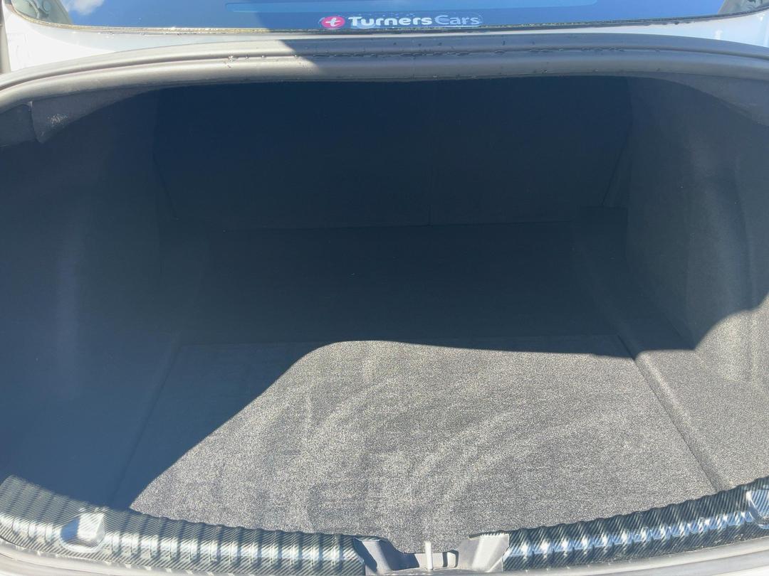Photo '14' of Tesla Model 3