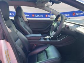 Photo '16' of Tesla Model 3