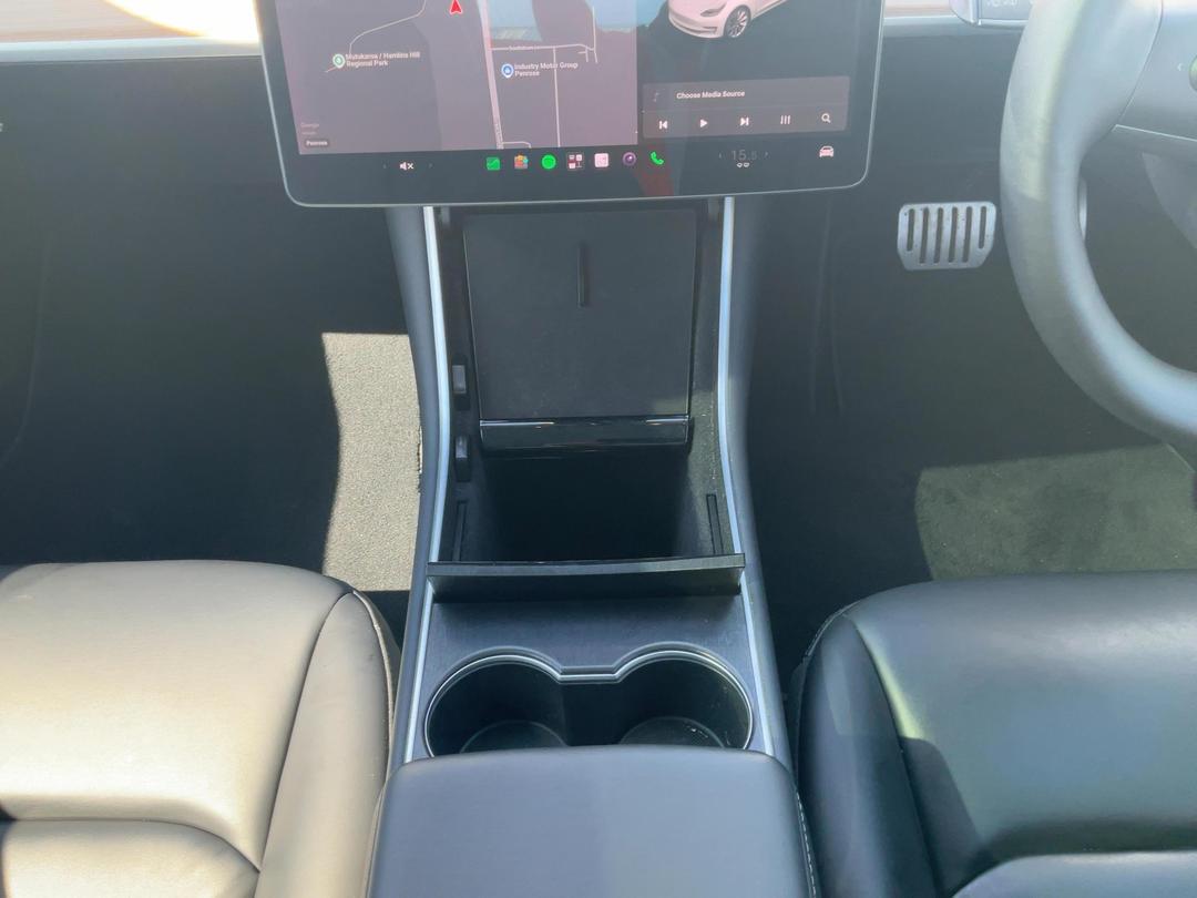 Photo '18' of Tesla Model 3