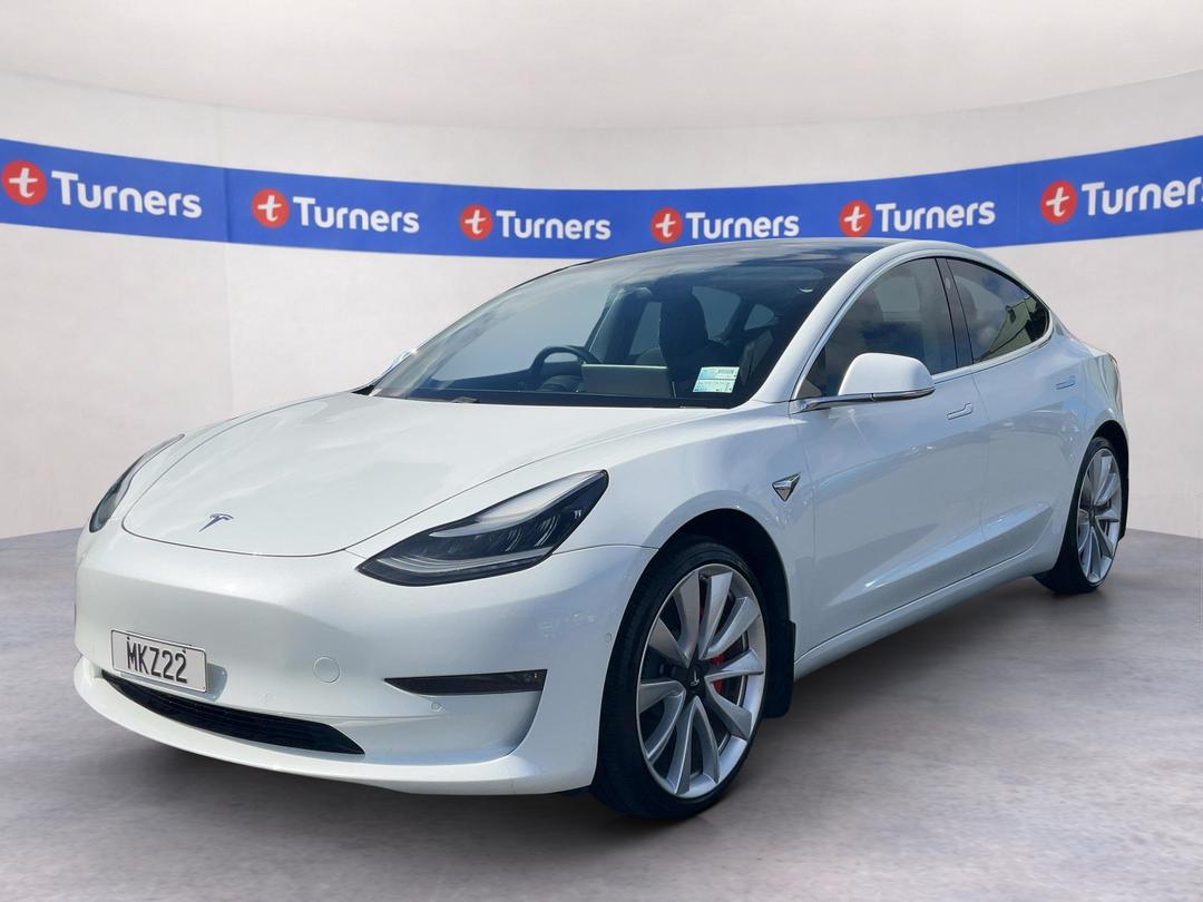 Photo '4' of Tesla Model 3