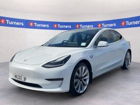 Photo '4' of Tesla Model 3