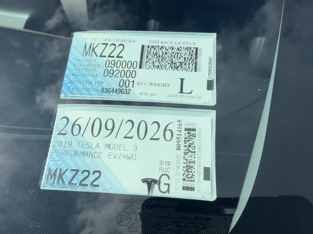 Photo '24' of Tesla Model 3