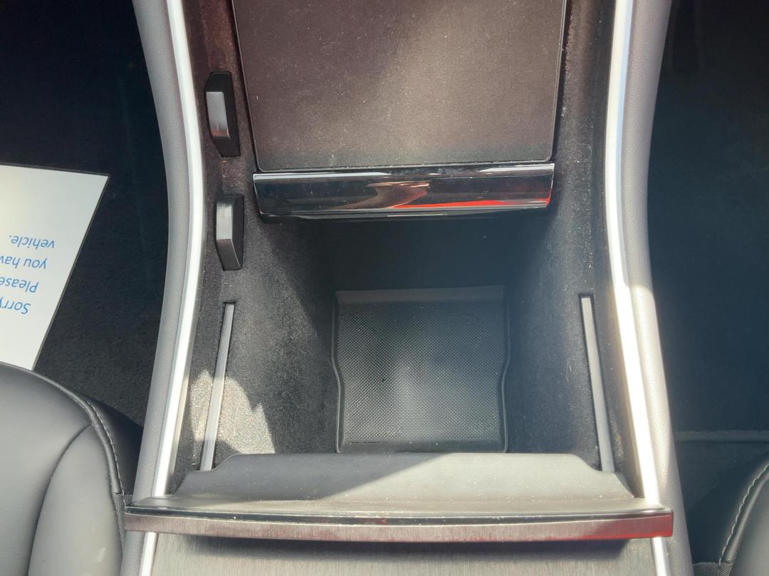 Photo '30' of Tesla Model 3